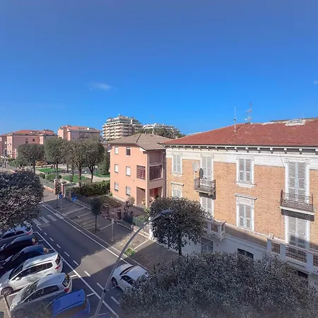 Vittorio Veneto - Urban Comfort By Host Hero Apartamento *