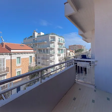 Vittorio Veneto - Urban Comfort By Host Hero Apartamento Civitanova Marche