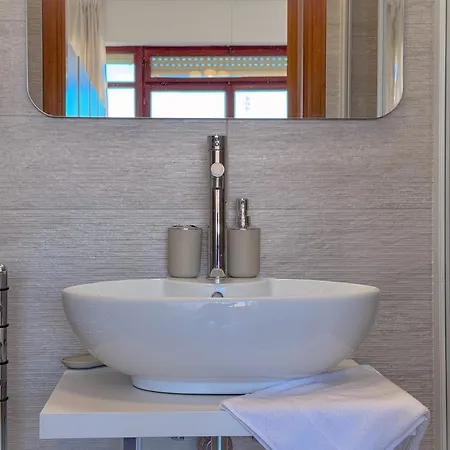 Vittorio Veneto - Urban Comfort By Host Hero Apartamento Civitanova Marche