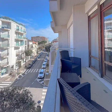 Vittorio Veneto - Urban Comfort By Host Hero